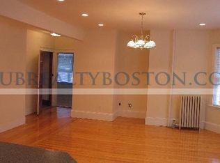360 Faneuil St #2, Brighton, MA 02135