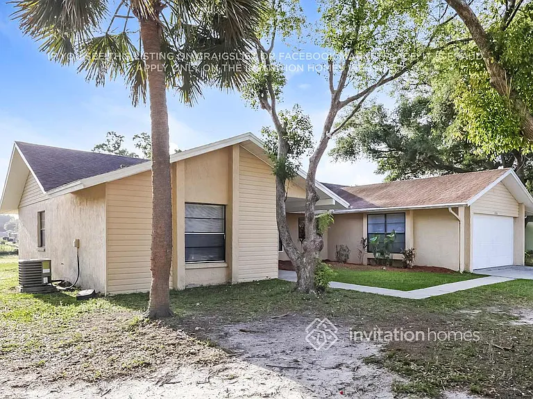 1726 Lake Crest Ave — Photo 3