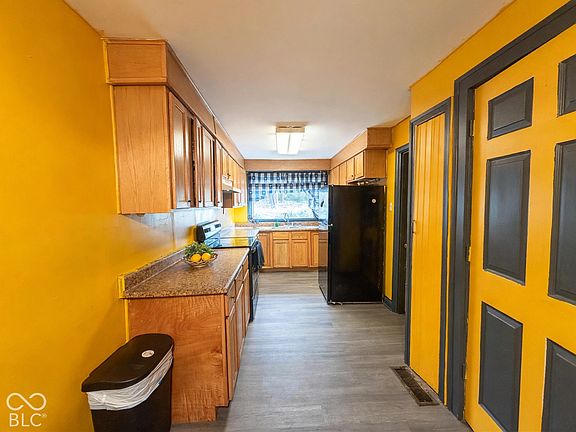 5th image of 535 W 29th St