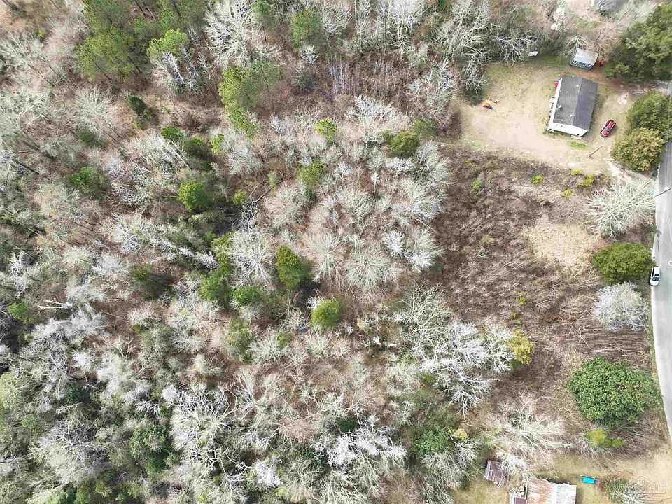 2nd image of 1041 Freedom Rd