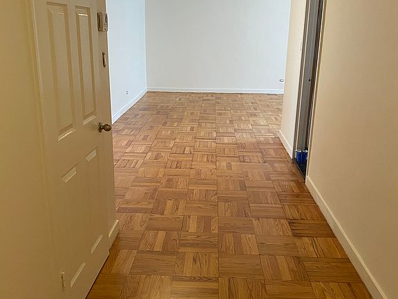 4th image of 435 E 79th St #5LM