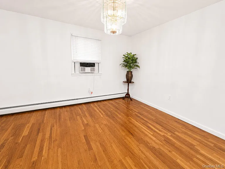 100 Lee Ave #2 — Photo 10