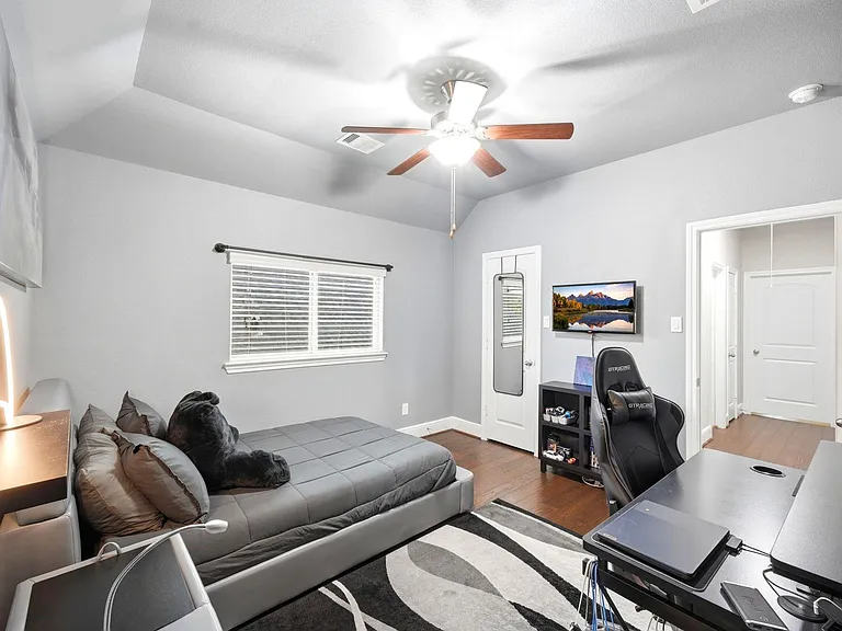 2239 Falcon Brook Dr — Photo 34
