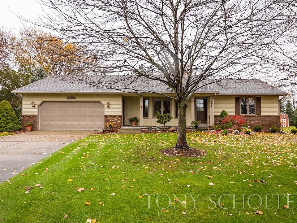 1st image of 6606 City View Dr