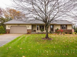 6606 City View Dr, Hudsonville, MI 49426