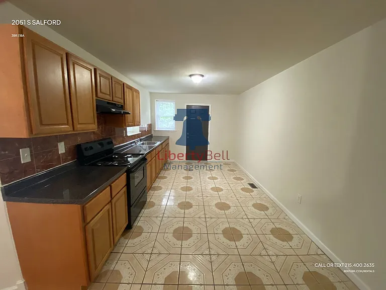 2051 S Salford St — Photo 3