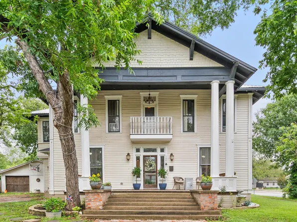 100 Corsicana St, Hillsboro, TX 76645