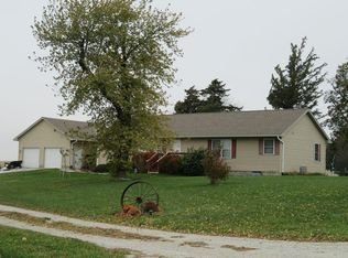 19466 480th St, Oakland, IA 51560