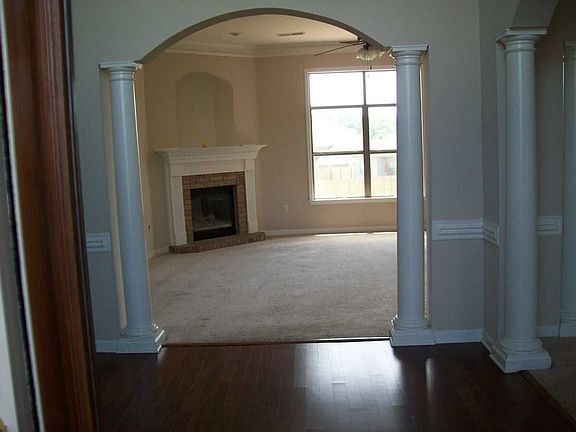 2nd image of 8398 Juanita Dr