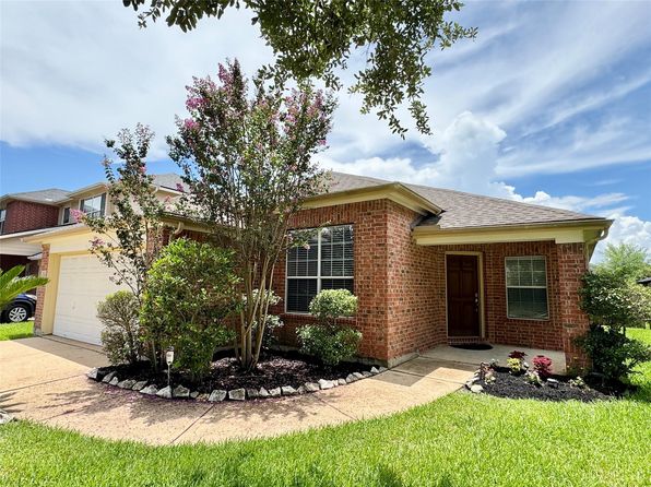 2015 Lansing Cove Dr