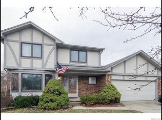 38995 Trawick Ct, Sterling Heights, MI 48310