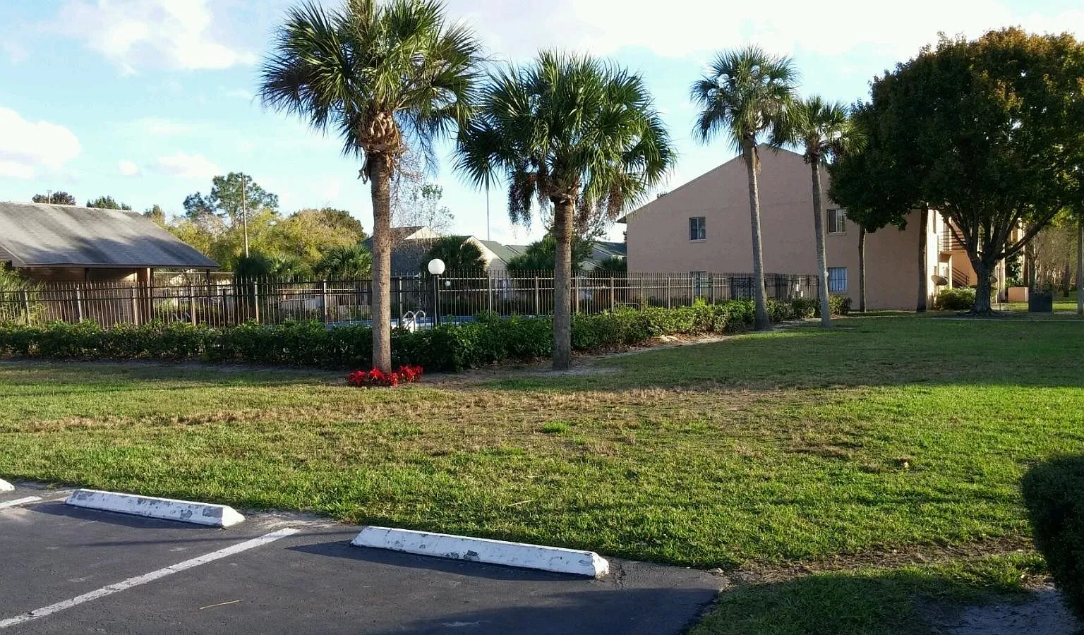 2/2 @ Alahambra, Orlando Fl — Photo 2