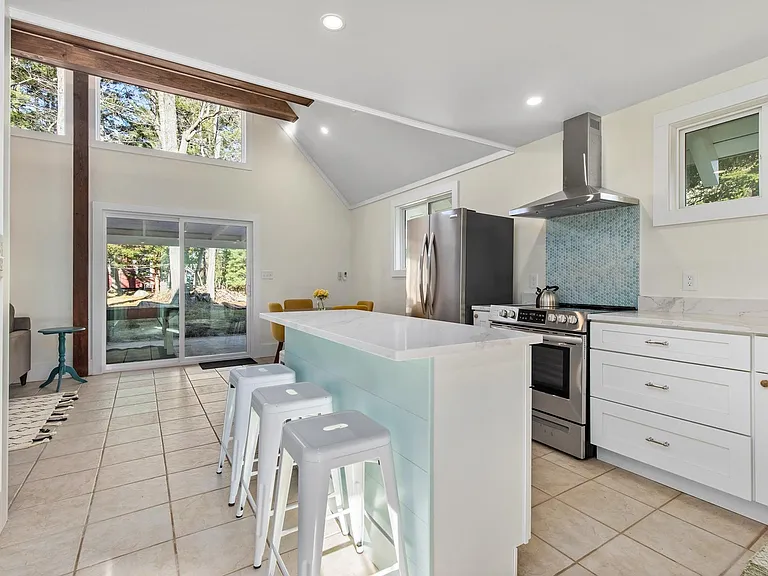 50 Briar Rd — Photo 8
