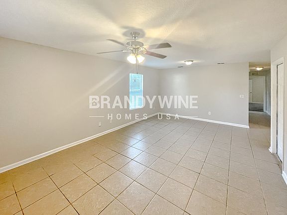 3rd image of 157 News St
