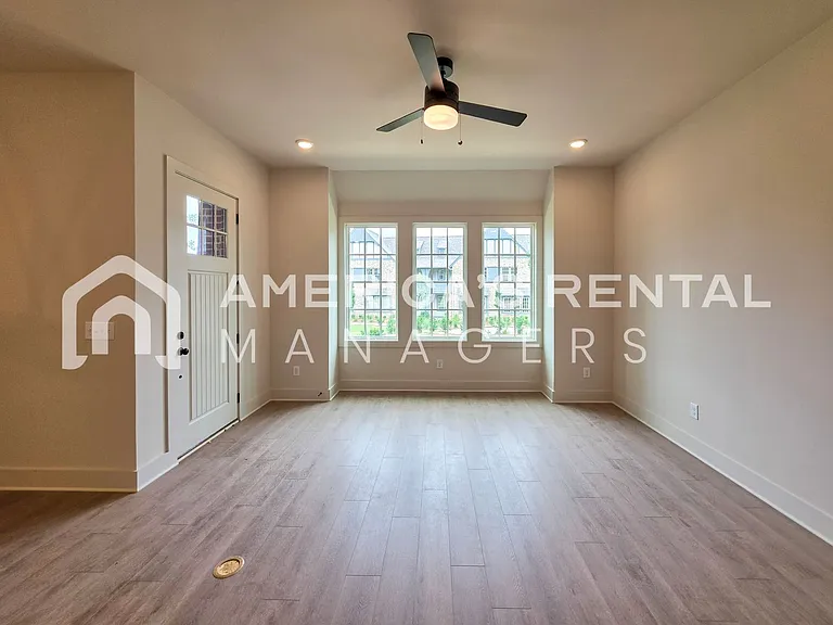 4422 Foxcote Ln — Photo 22
