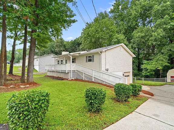 2nd image of 106 Caldwell Rd