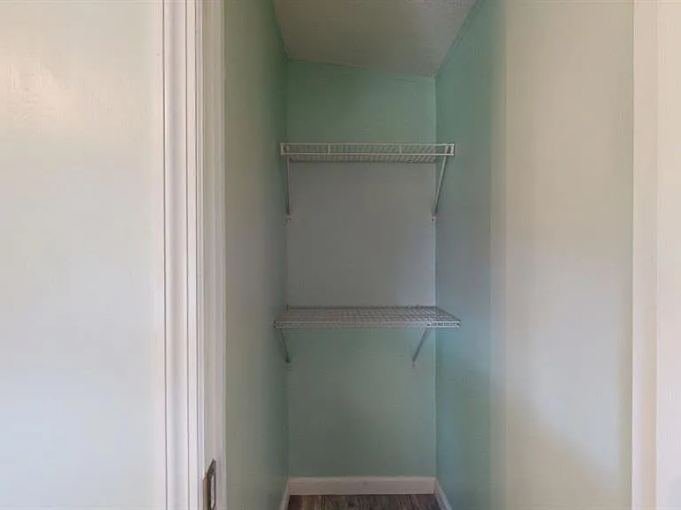 10728 Poplar St NE — Photo 35
