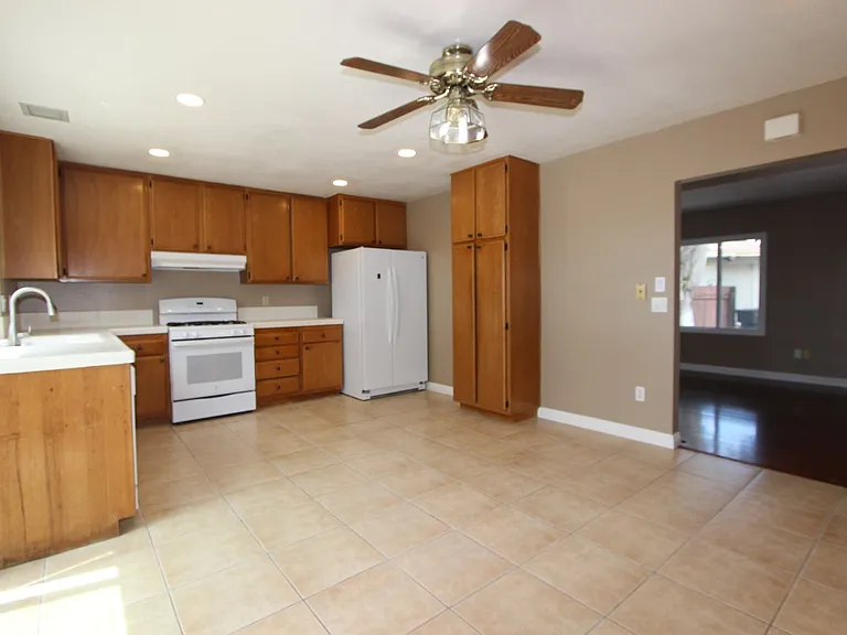 10350 Cheviot Ct — Photo 4