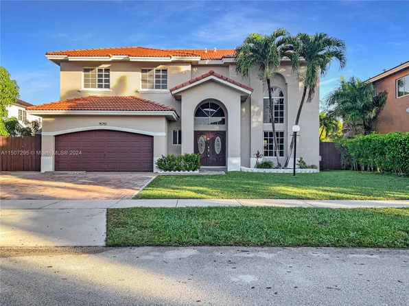 15751 SW 145th Ter, Miami, FL 33196