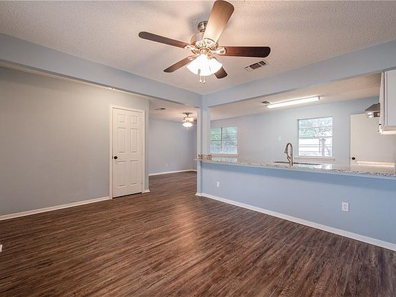 2nd image of 4813 Jordan Park Dr