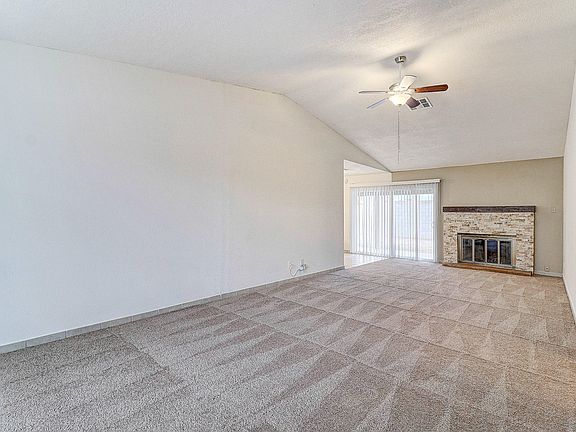 4th image of 7822 W Clayton Dr