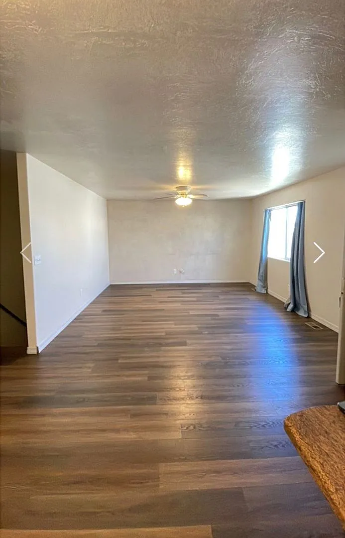 Building Photo - 206 E 820 S