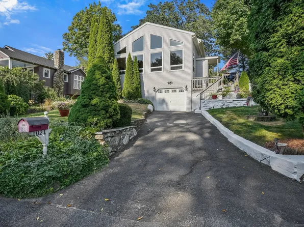 1021 Roosevelt Drive, Derby, CT 06418