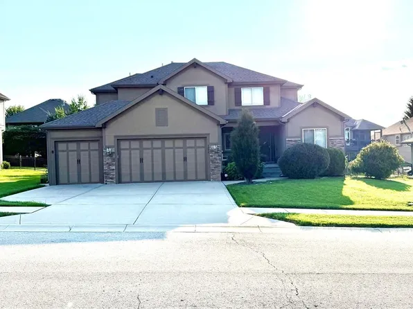 1224 Kingsland Cir, Raymore, MO 64083