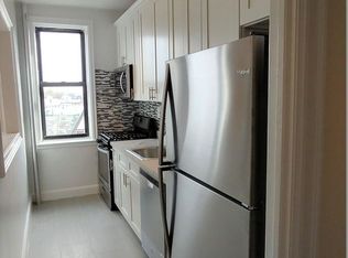 3240 46th St APT 4E, Astoria, NY 11103