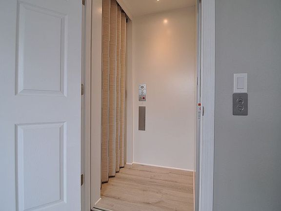 Private Elevator