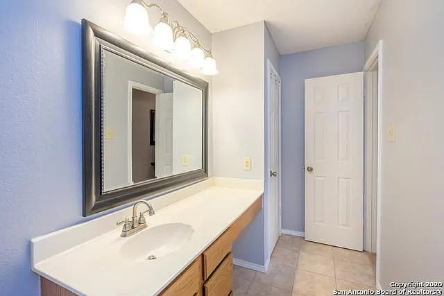4827 Encanto Creek Dr — Photo 24