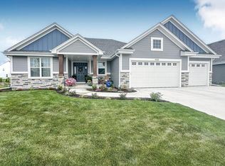 1533 Fay LANE, Oconomowoc, WI 53066