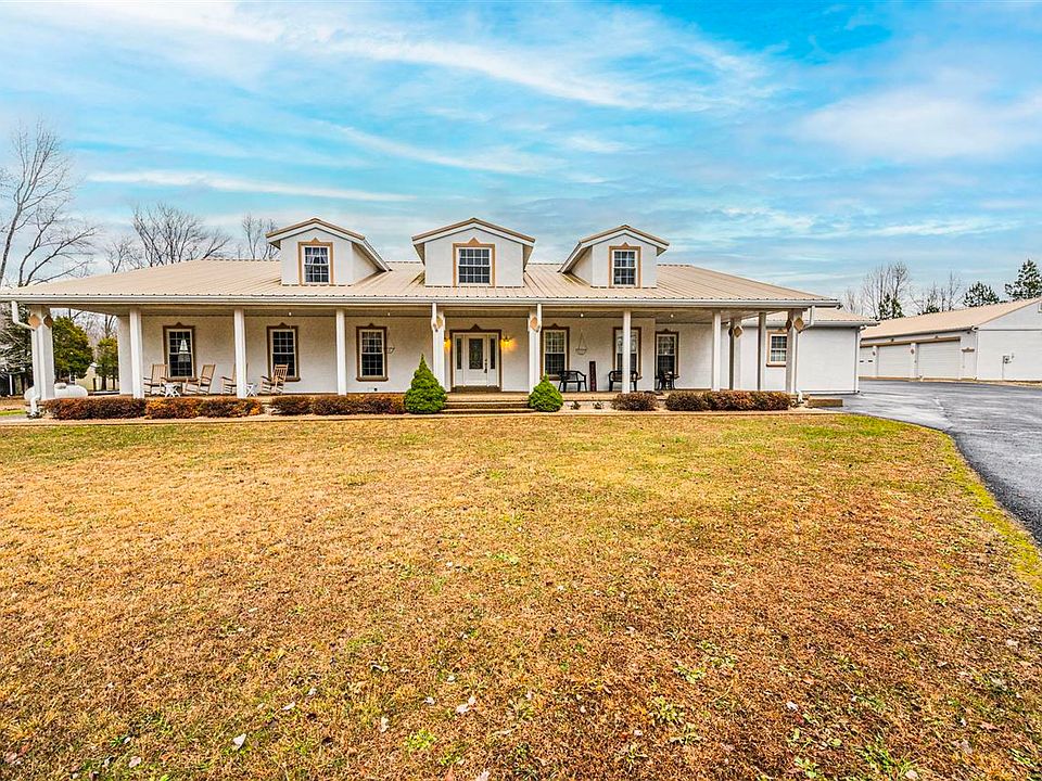 1st image of 200 Cedar Rd