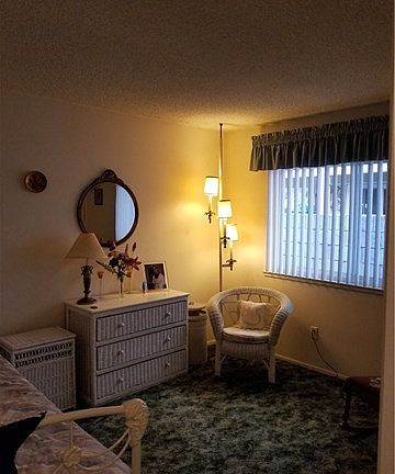 5th image of 5272 Auburn Cir