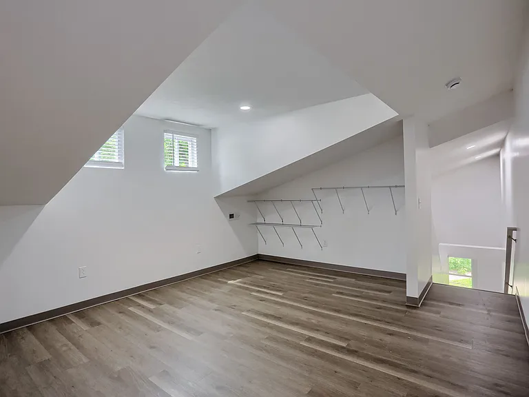 124 Kathleen Dr #6 — Photo 32
