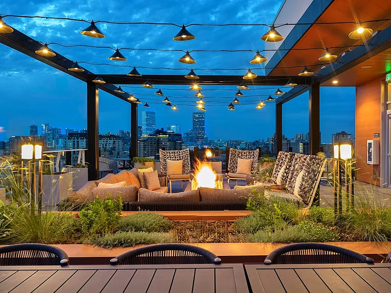 Rooftop deck with fire pit