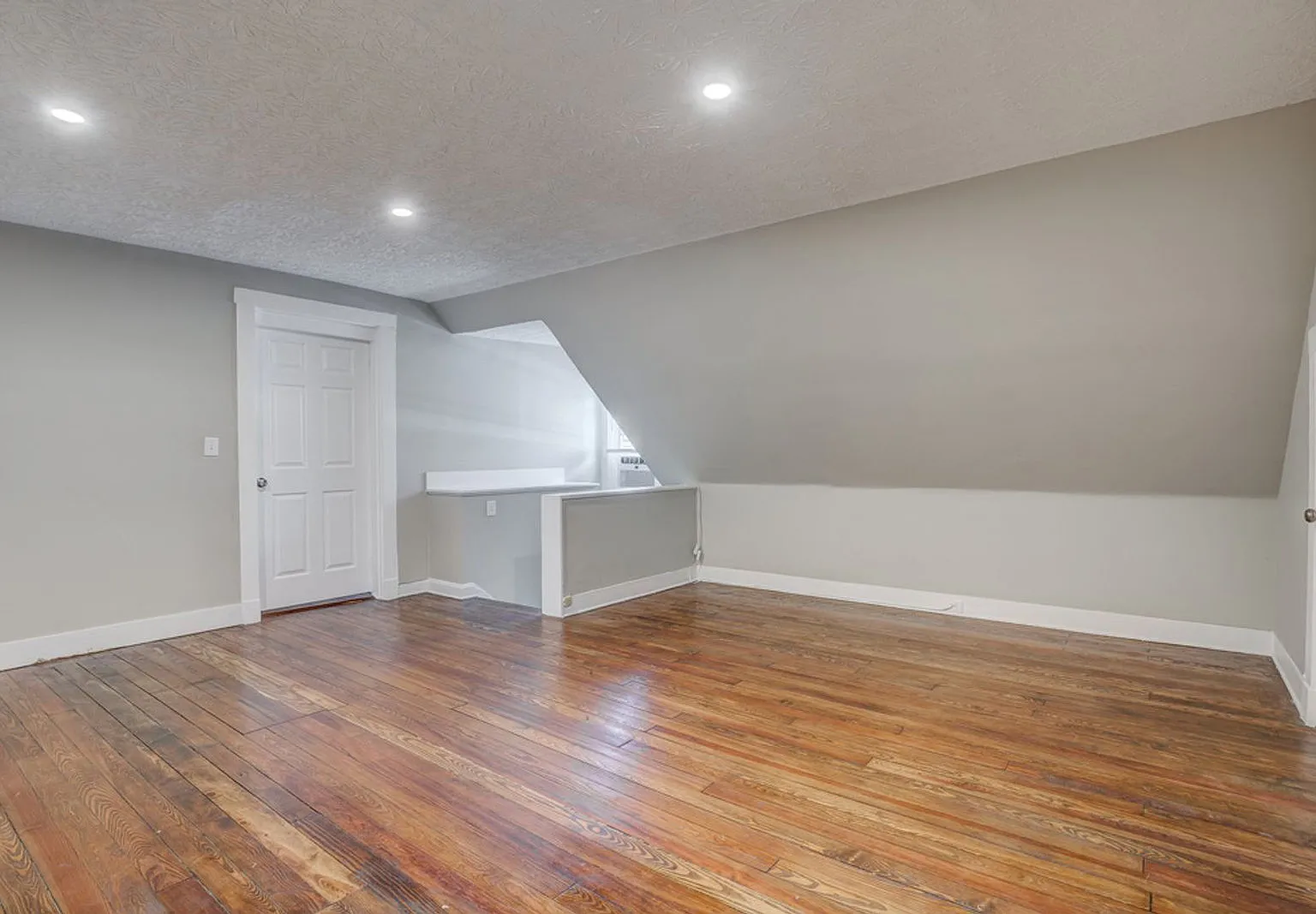 1 bed, 1.0 bath, 650 sqft, $820 — Photo 4