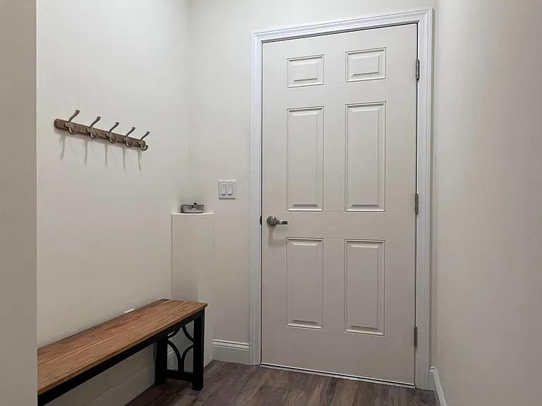 30 Alpine Place Dr #104 — Photo 4