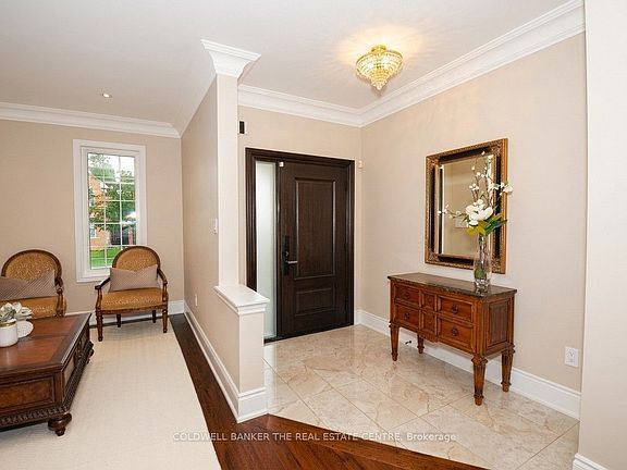5th image of 304 Tower Hill Rd