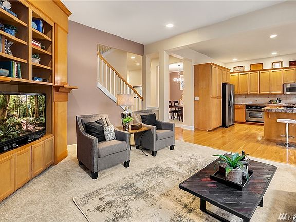 4th image of 11766 158th Ave NE