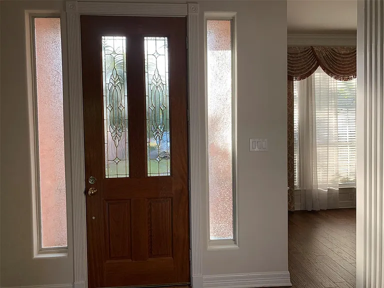 17906 Old Preston Ct — Photo 10