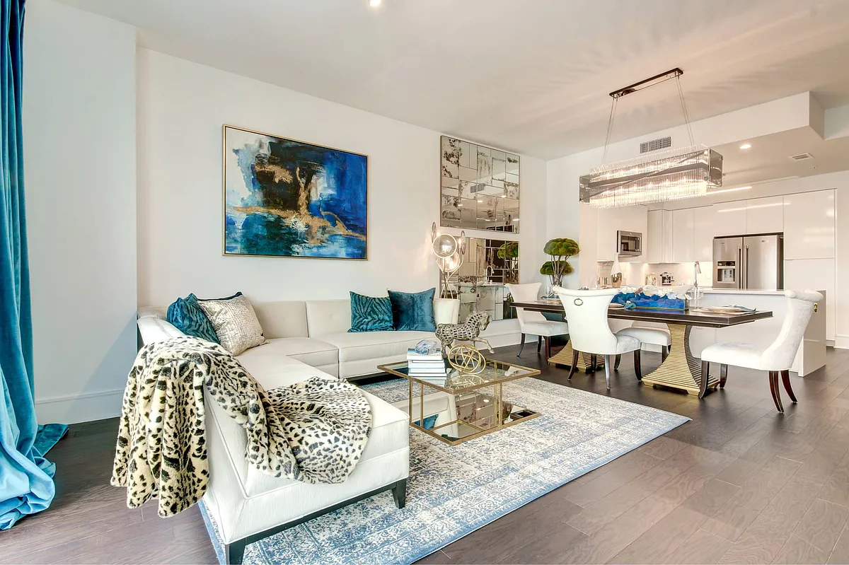Building Photo - Cirque Residences