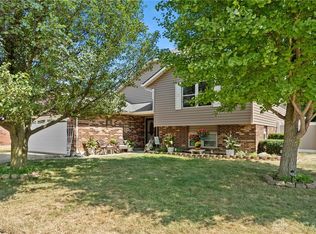 8700 Emeraldgate Dr, Dayton, OH 45424