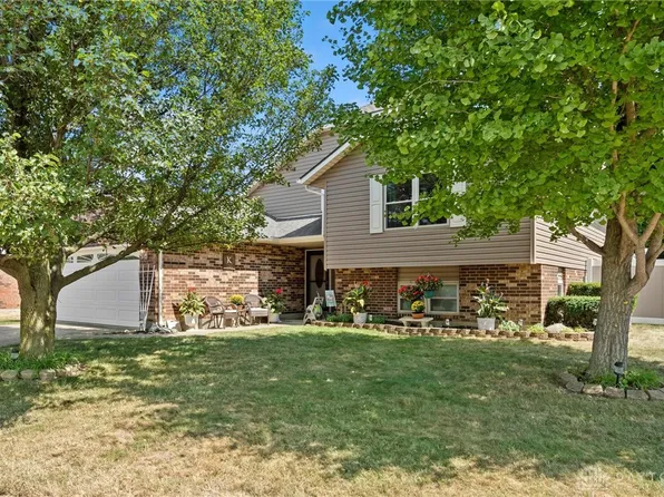 8700 Emeraldgate Dr, Dayton, OH 45424