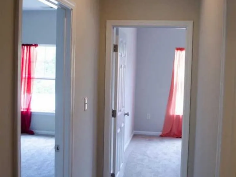 144 Lincoln St — Photo 22