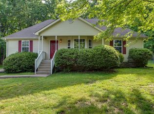 924 Jordan Cir, White Bluff, TN 37187