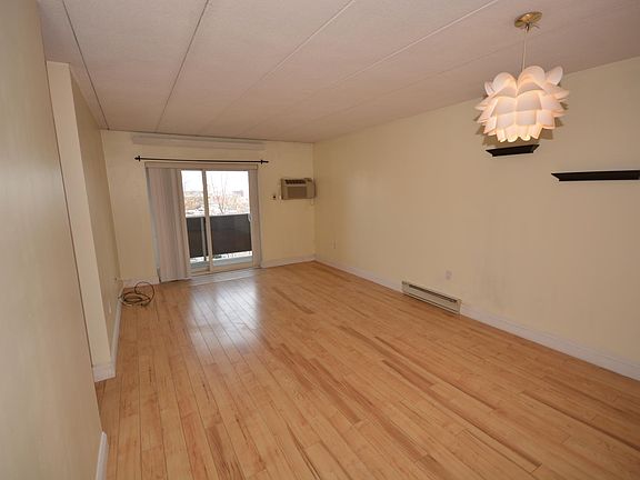 5th image of 179 Presidents Ln Unit 3E