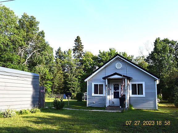 2nd image of 1905 W 10th Ave