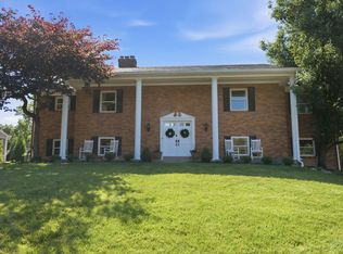 8818 Morganraiders Ln, Cincinnati, OH 45236