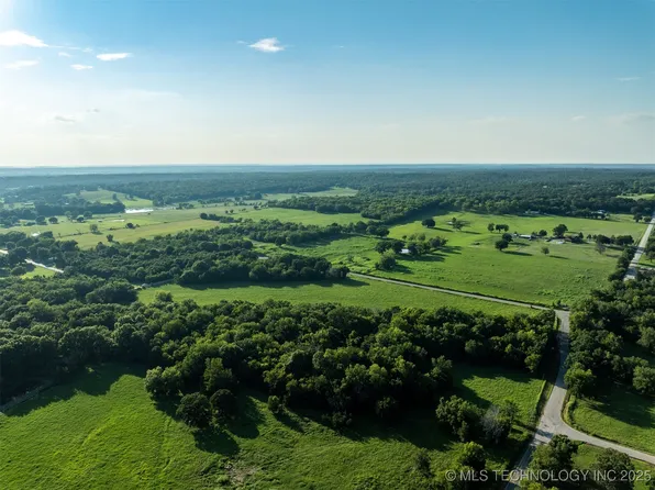 5 E 430th Rd, Claremore, OK 74017